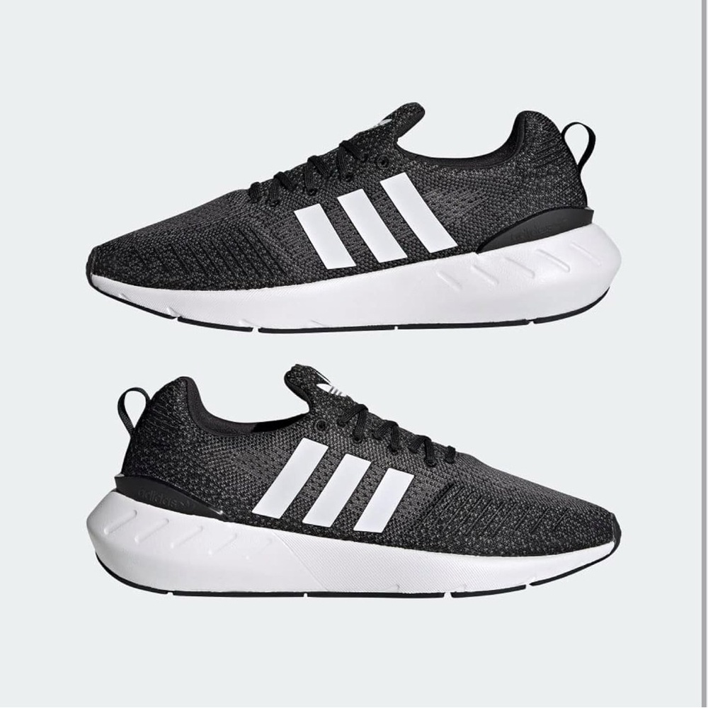 Adidas Swift Run 22J Running Shoes, Men’s Size 6.5 or Women’s Size 8